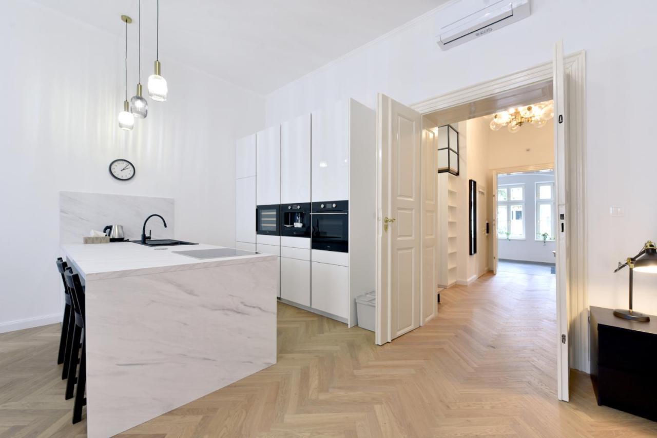 Apartman S Balkonom Trencin Luaran gambar