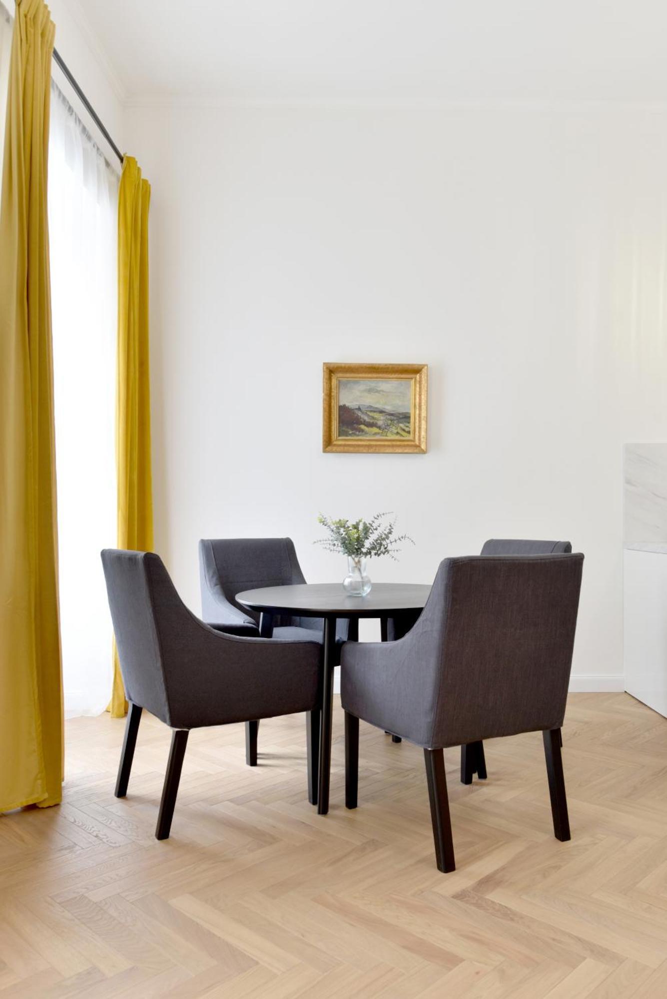 Apartman S Balkonom Trencin Luaran gambar